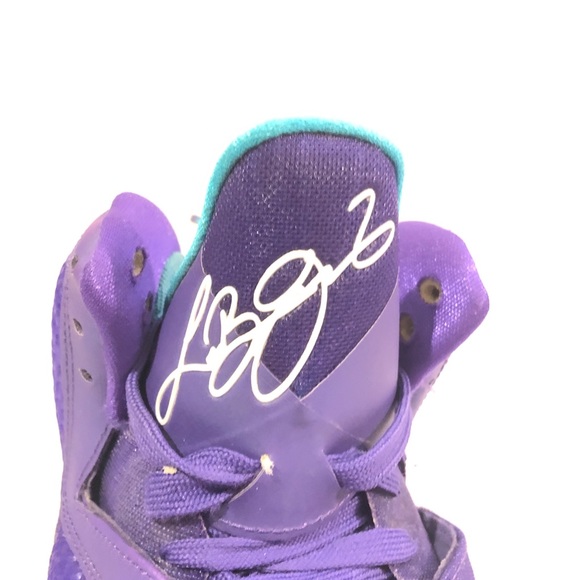 SZ 9.5 Nike Lebron James Hornets Basketball Shoes main image 8